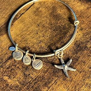Alex and Ani | Starfish Bangle